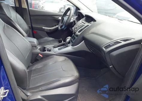 2014 Ford Focus Se z USA, uszkodzony, nr VIN 1FADP3K2XEL282933